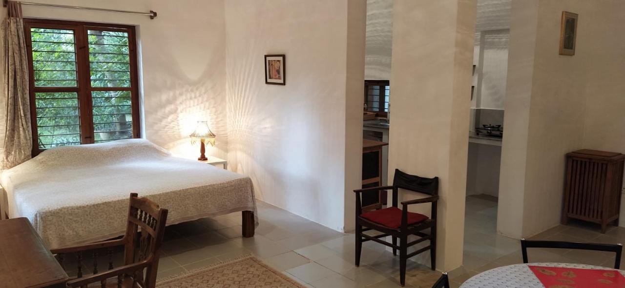 Isai Ambalam Guest House Puducherry Eksteriør billede