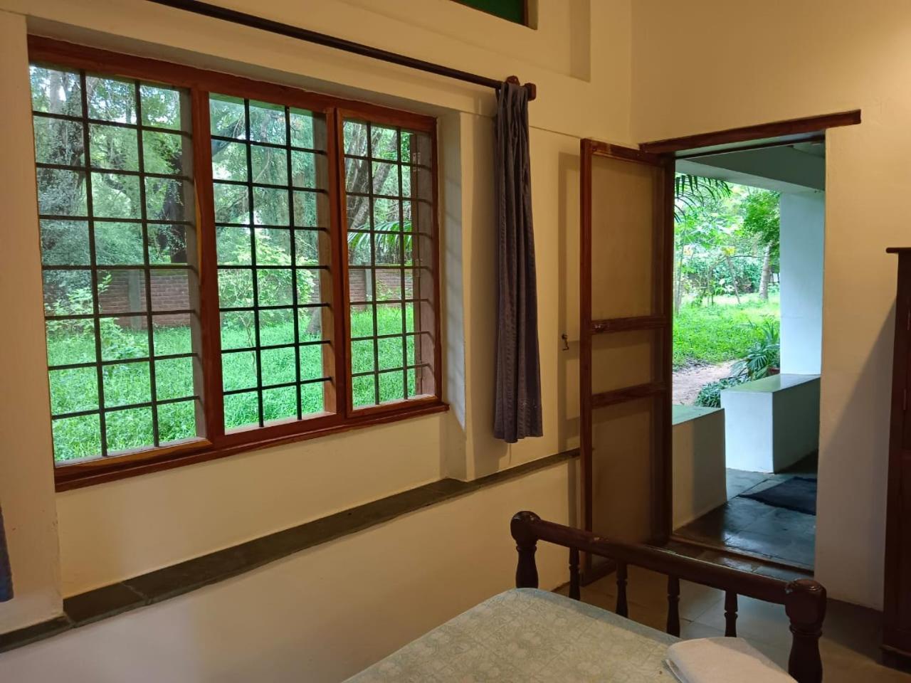 Isai Ambalam Guest House Puducherry Eksteriør billede