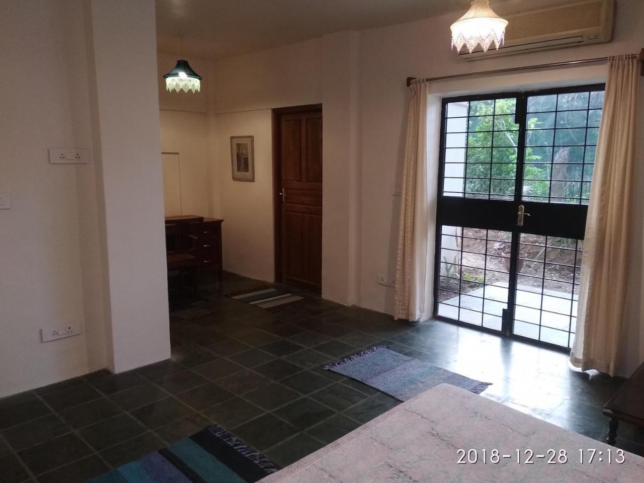 Isai Ambalam Guest House Puducherry Eksteriør billede