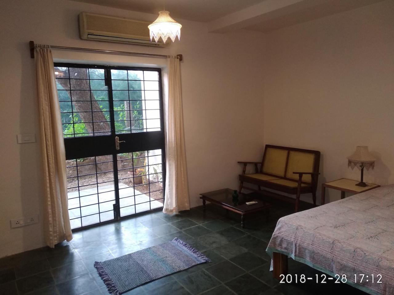 Isai Ambalam Guest House Puducherry Eksteriør billede
