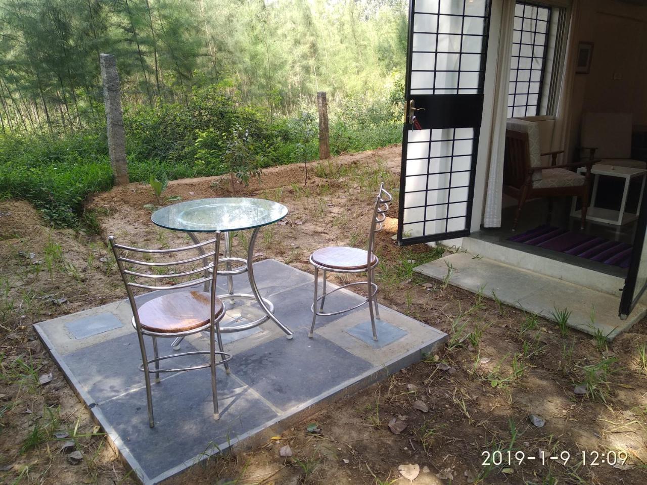 Isai Ambalam Guest House Puducherry Eksteriør billede